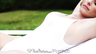 Cory Chase popsikája meghágva