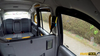 Fake Taxi - Ava Austen popóba rakva