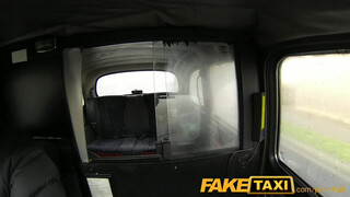 FakeTaxi - Világos Szőke hatalmas seggű spiné bekúrva