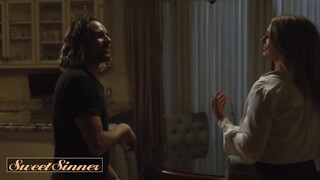 Family Sinners - Kayley Gunner a hatalmas didkós nevelő anya