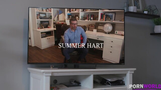Summer Hart punciba és popóba rakva